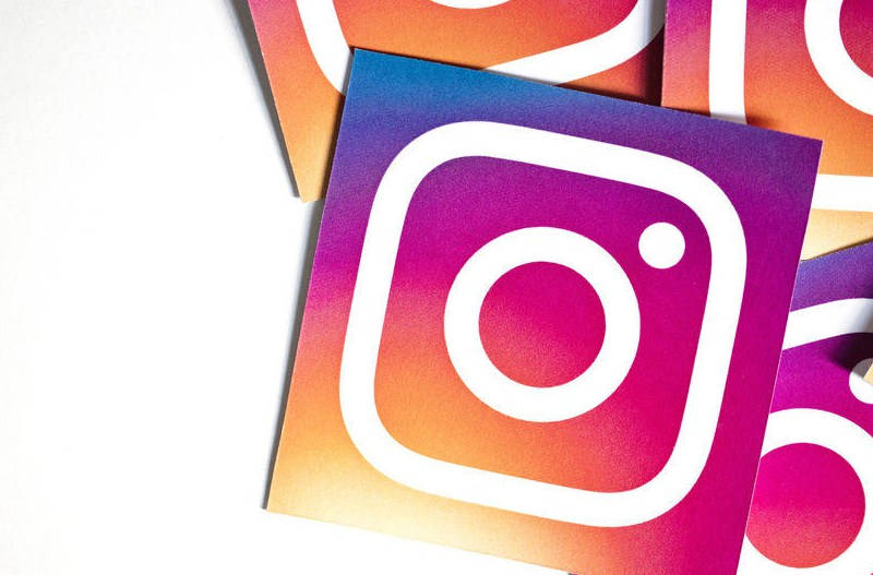 cara membagikan postingan ke story instagram